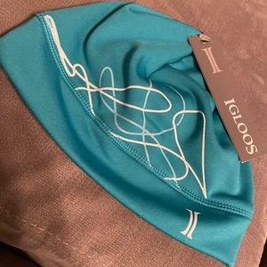 Women’s Athletic Beanie Winter Hat Aqua. Brand New
